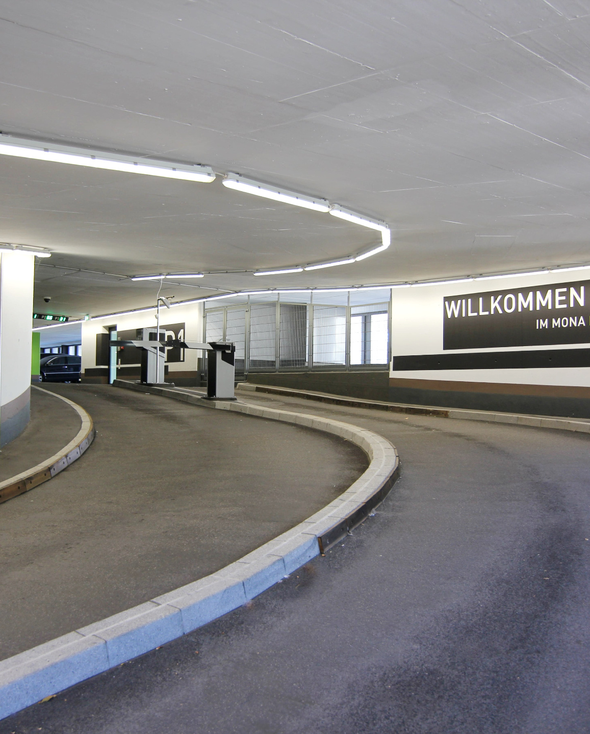 104_einfahrt_web